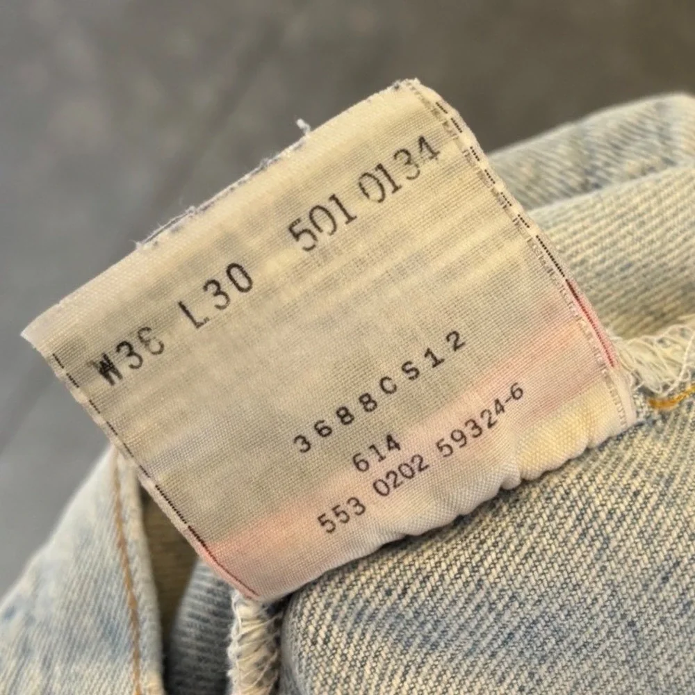 Vintage Made In USA Levi's 501 Light Wash Jeans